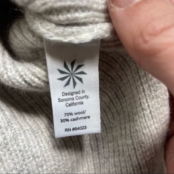 Athleta Perspective Crew Neck Wool Cashmere Sweater Size M - Picture 7 of 9